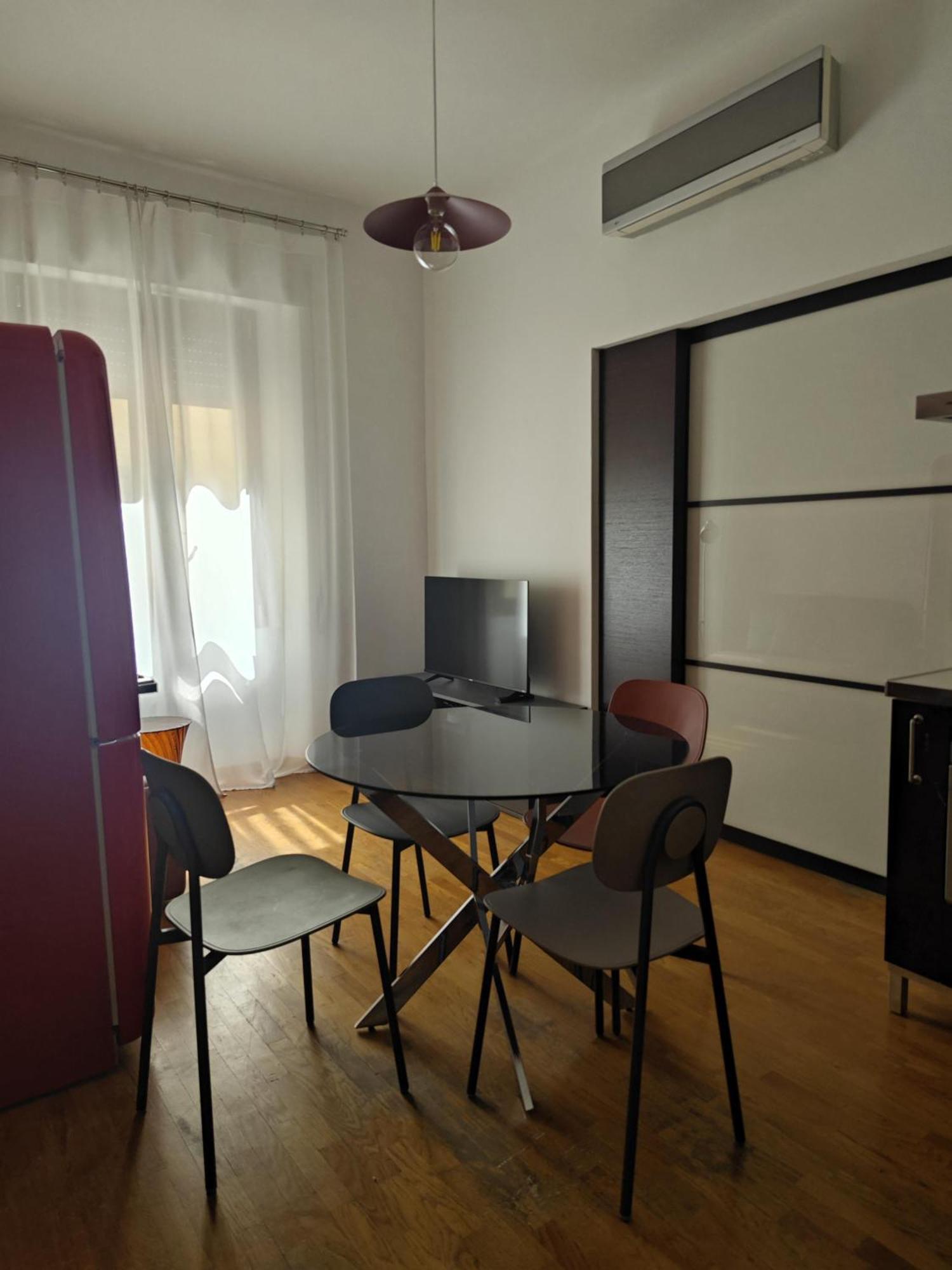 Fluere Apartment Bologna Bagian luar foto