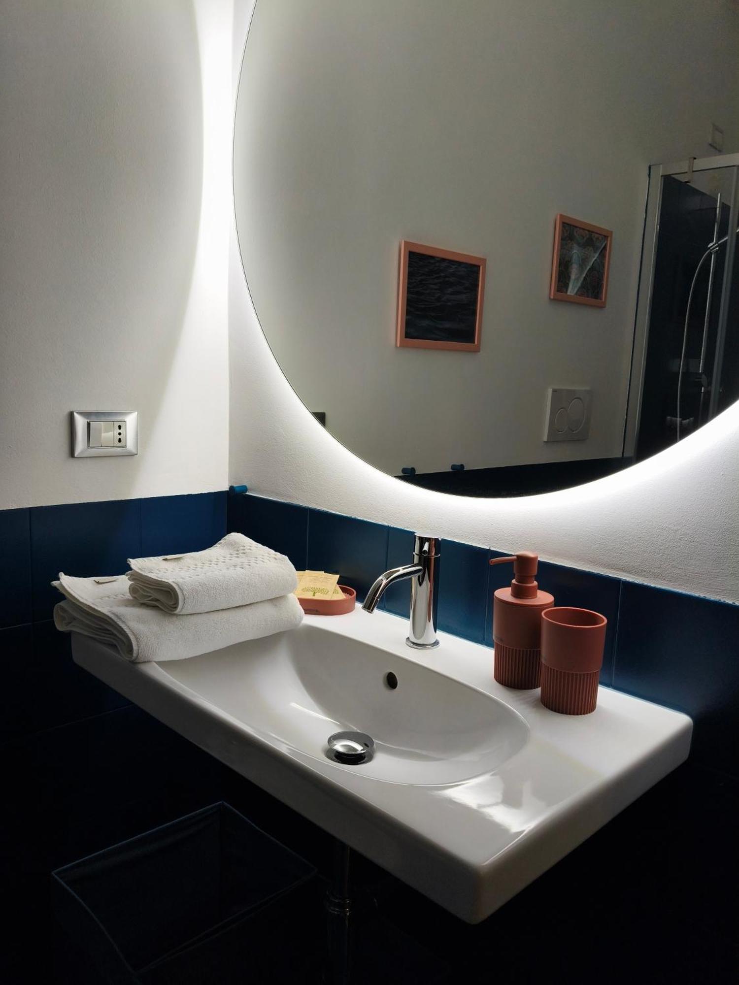 Fluere Apartment Bologna Bagian luar foto